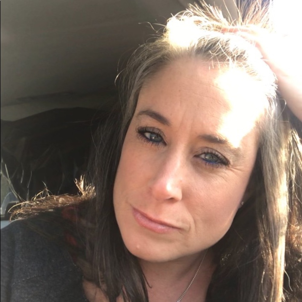 Meet your Posher, Jennifer